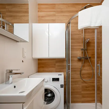 아파트 Fabryczna Harmony By Bookinghost *