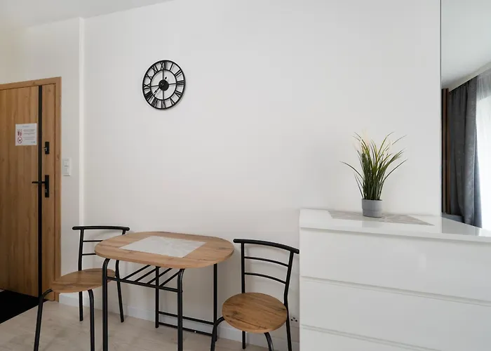 Fabryczna Harmony By Bookinghost *